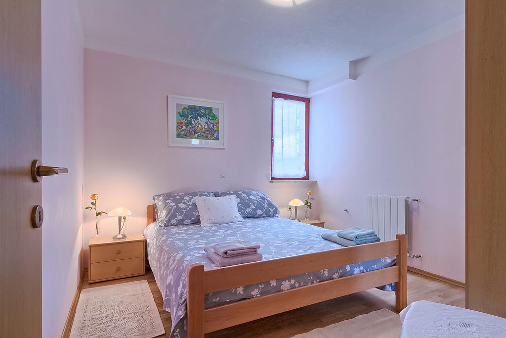 Apartments Valoda Nedeščina Εξωτερικό φωτογραφία