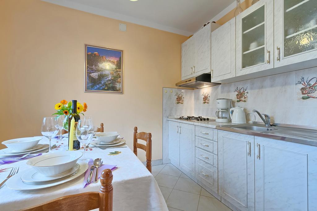 Apartments Valoda Nedeščina Εξωτερικό φωτογραφία