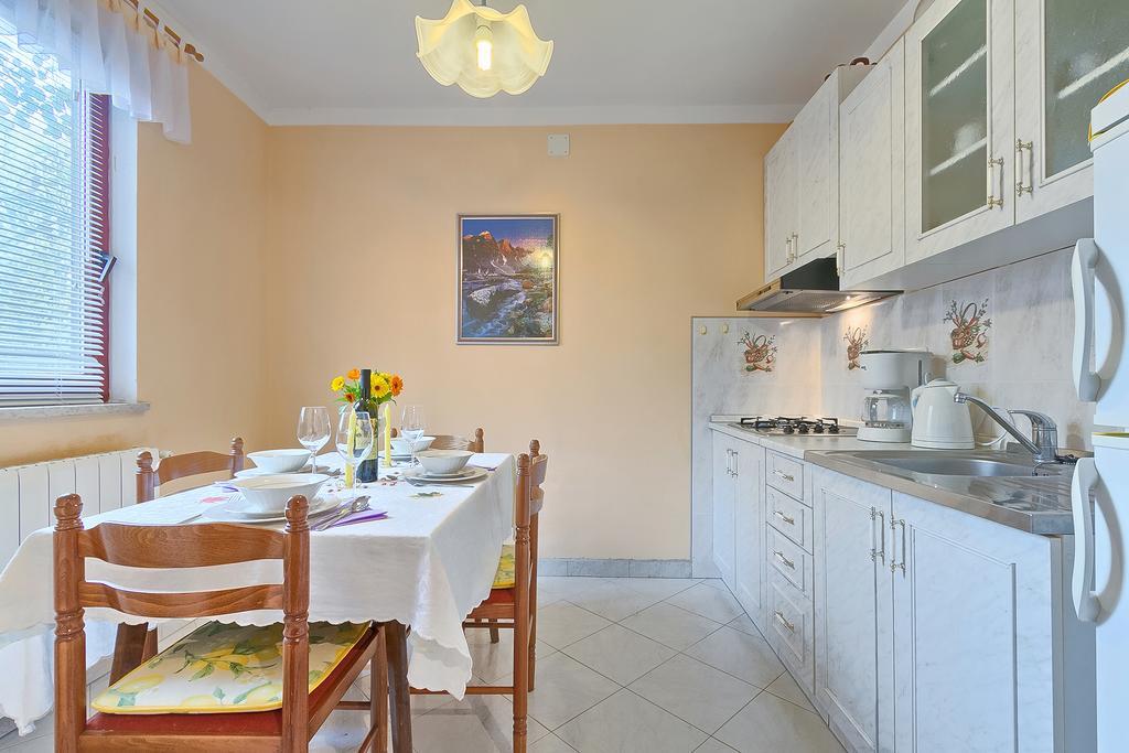 Apartments Valoda Nedeščina Εξωτερικό φωτογραφία