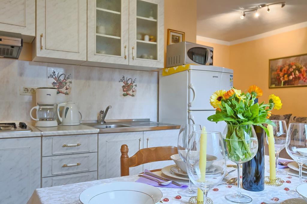 Apartments Valoda Nedeščina Εξωτερικό φωτογραφία