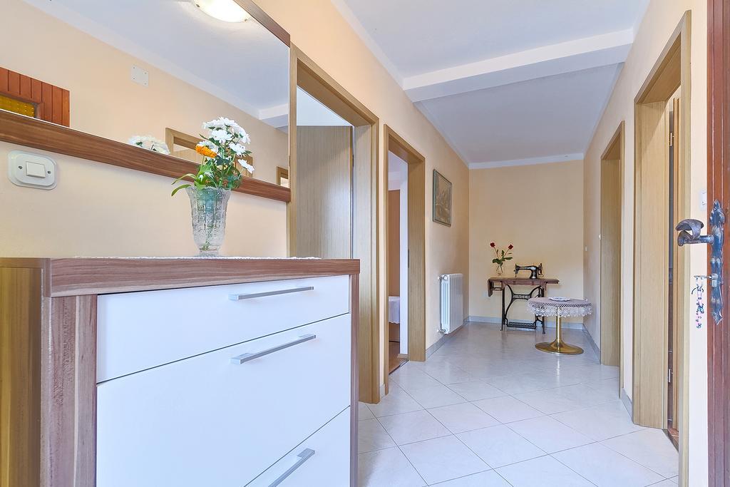 Apartments Valoda Nedeščina Εξωτερικό φωτογραφία