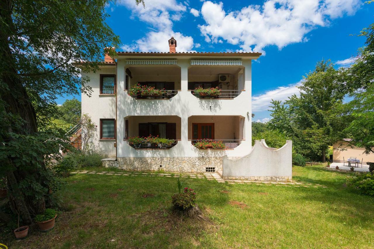 Apartments Valoda Nedeščina Εξωτερικό φωτογραφία