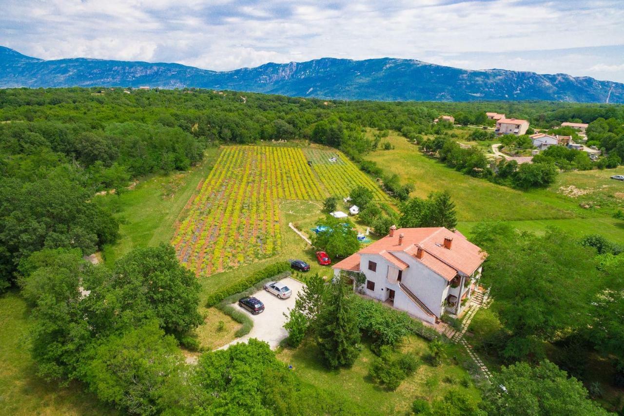 Apartments Valoda Nedeščina Εξωτερικό φωτογραφία
