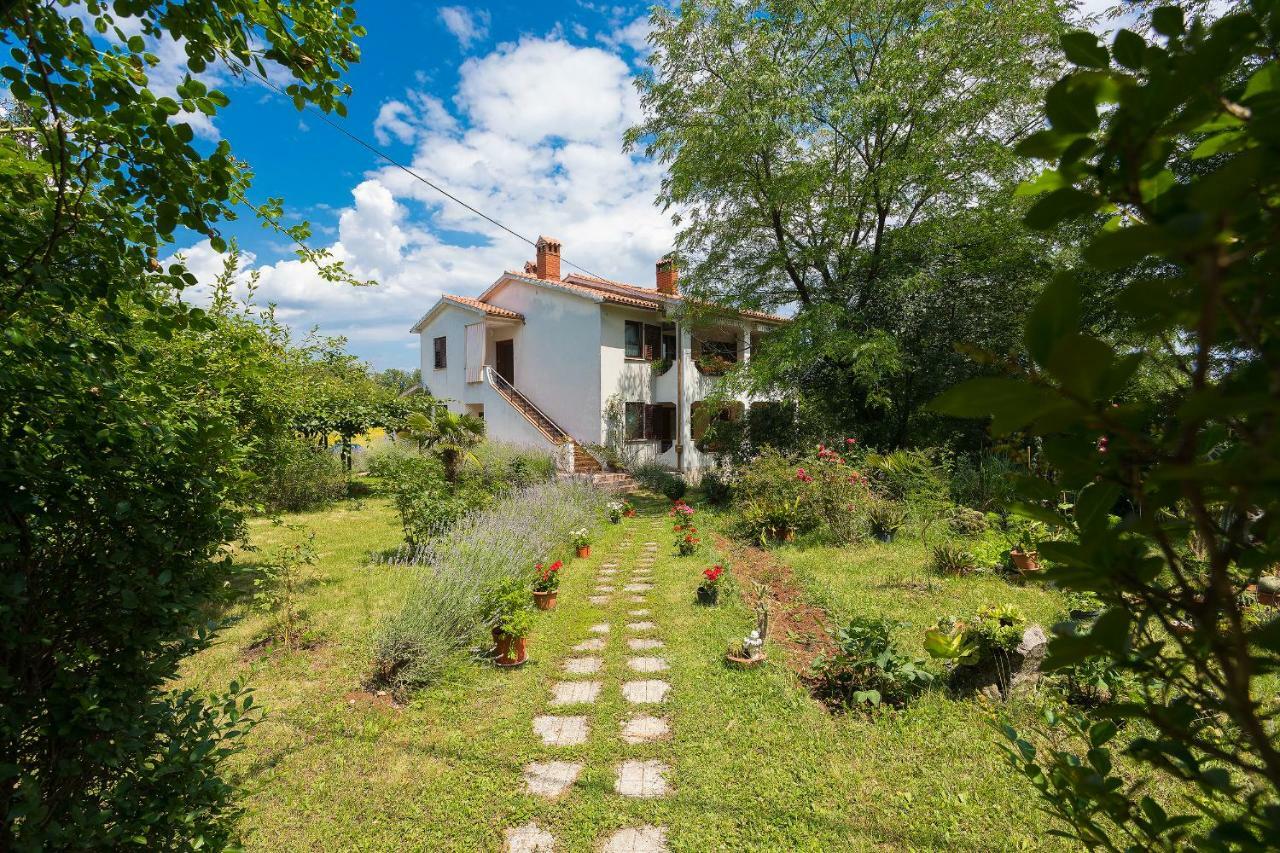 Apartments Valoda Nedeščina Εξωτερικό φωτογραφία