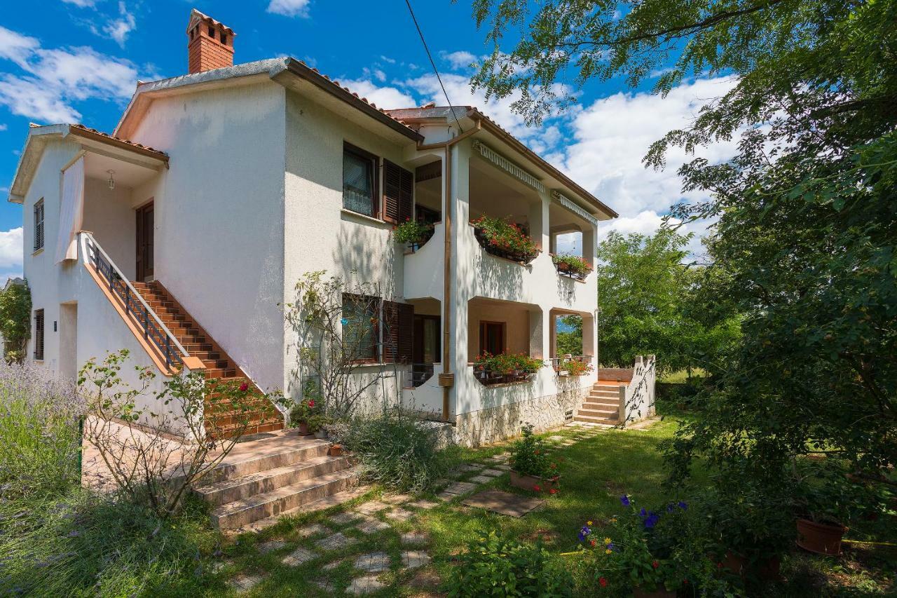Apartments Valoda Nedeščina Εξωτερικό φωτογραφία