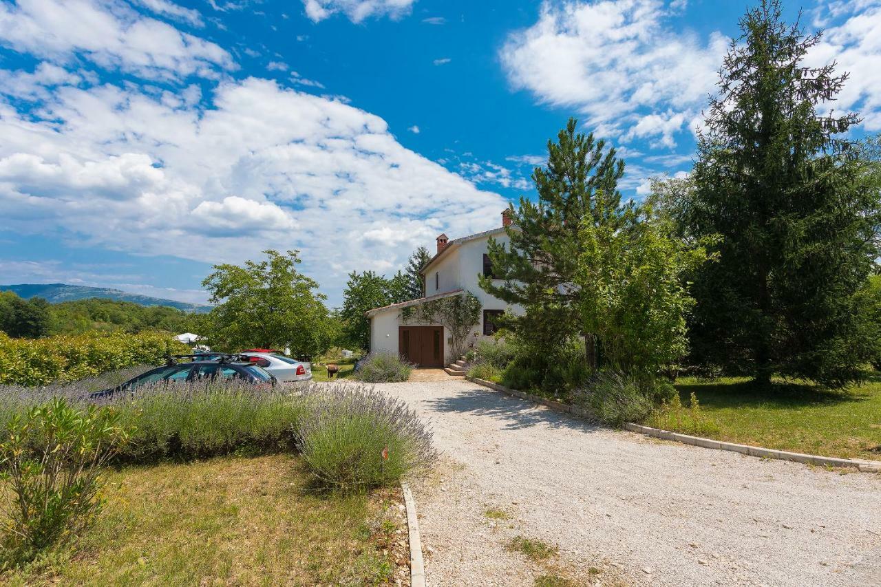 Apartments Valoda Nedeščina Εξωτερικό φωτογραφία